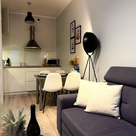 Airport67 Apartment Varşovia Exterior foto